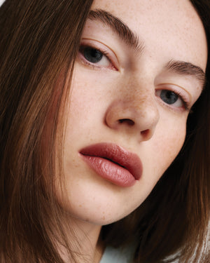 Model wearing HydroBalm in Bob.
